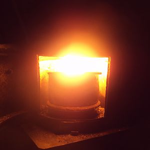 Чашка в работе..

 Непосредственное горение масла...