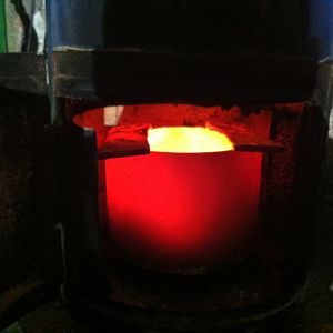 Новая чашка, прогревается значительно лучше, только за пару недель непрерывной работы, стенка в двое уменьшилась