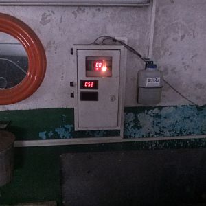 IMG 20161014 170942[1]
Контроль и регулировка подачи топлива осуществляет термор-реле  и двумя шим регуляторами 1-нагрев ,2-небольшое горение для под