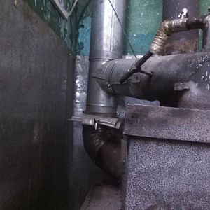 IMG 20161014 171020[1]
Шибер и заслонки для регулировки потоков воздуха .