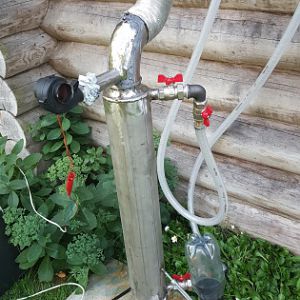 Автопоилка и запорная арматура для быстрого отключения котла.